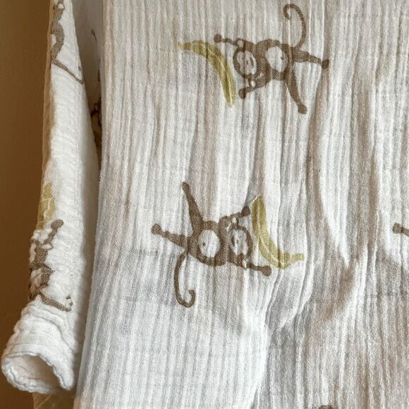 Bambino Land Muslin Swaddle - Picture 5 of 8